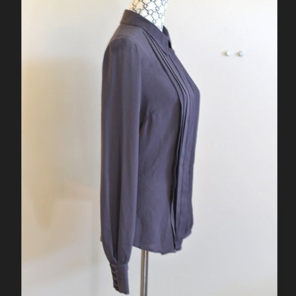 CUE - Womens button up grey blouse - Size 6 - Picture 2 of 6